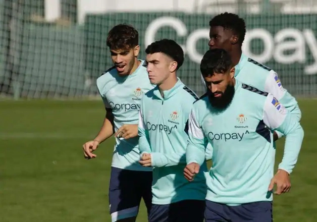 Noticia: Entrenamiento del Betis sin Sabaly ni Rui Silva a dos días del partido de Europa League Imagen de la noticia: Entrenamiento del Betis sin Sabaly ni Rui Silva a dos días del partido de Europa League