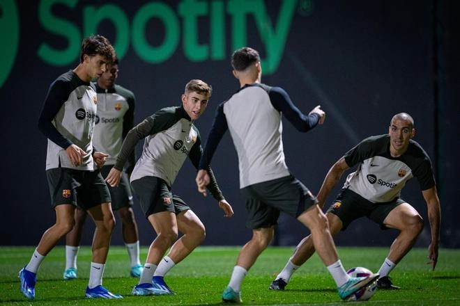 Imagen de la noticia: Pedri, listo para recibir el alta médica y Frenkie De Jong sigue al margen