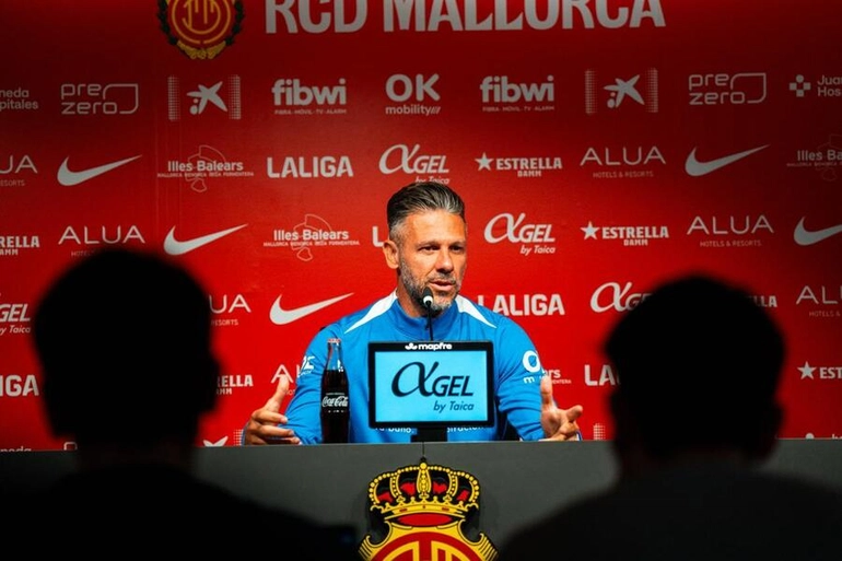 Demichelis sobre Samu Costa, Virgili, Valjent, Darder, el centro del campo...
