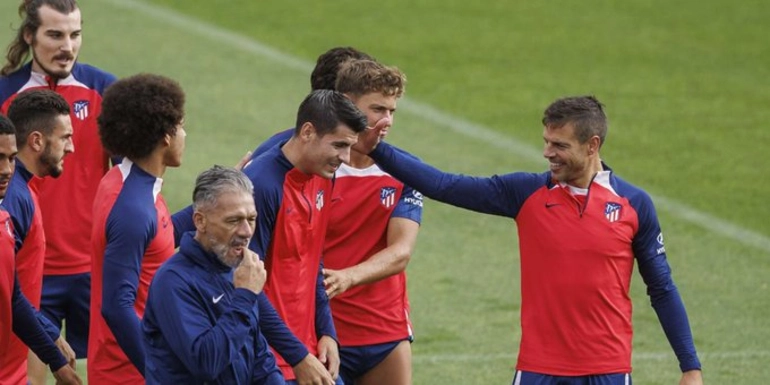 Noticia: Simeone sigue sembrando dudas en sus ensayos Imagen de la noticia: Simeone sigue sembrando dudas en sus ensayos