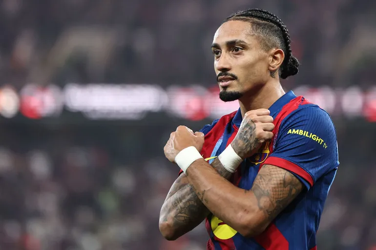 AS dice que Raphinha jugará 30 minutos ante el Real Madrid