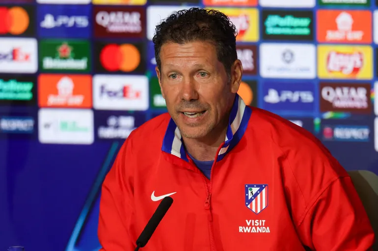 Simeone sobre Julián Álvarez, Sorloth, Lookman y el partido ante el Arsenal