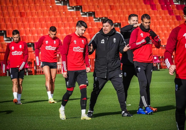 Noticia: Bruno Mendes y Augusto Batalla debutarán ante el Cádiz Imagen de la noticia: Bruno Mendes y Augusto Batalla debutarán ante el Cádiz