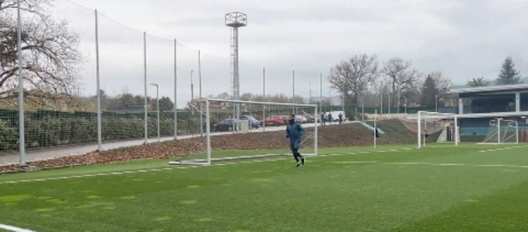 Imagen de la noticia: Nico Williams se ejercita al margen a pocos días del derbi vasco