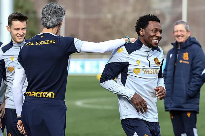 Noticia: Real Sociedad: Zubimendi y Barrene no viajarán a Vigo Imagen de la noticia: Real Sociedad: Zubimendi y Barrene no viajarán a Vigo