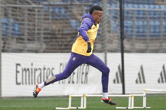 Noticia: Ancelotti evaluará a Militao frente al Mallorca como preparación para el City Imagen de la noticia: Ancelotti evaluará a Militao frente al Mallorca como preparación para el City