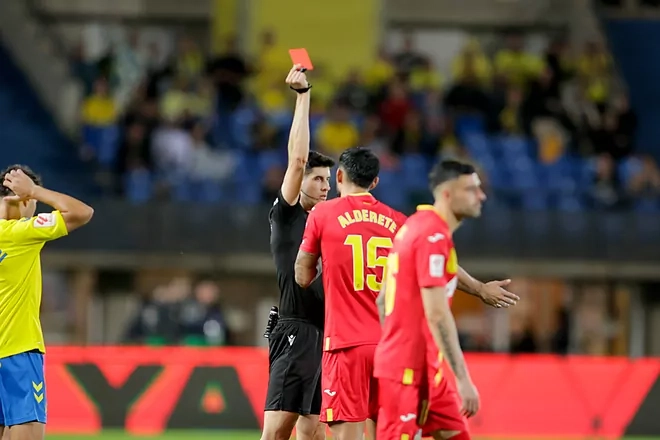 Noticia: Getafe: una defensa de circunstancias ante el Valencia Imagen de la noticia: Getafe: una defensa de circunstancias ante el Valencia