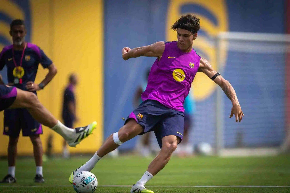 El Mallorca quiere a Héctor Fort como refuerzo para el lateral derecho en forma de cesión