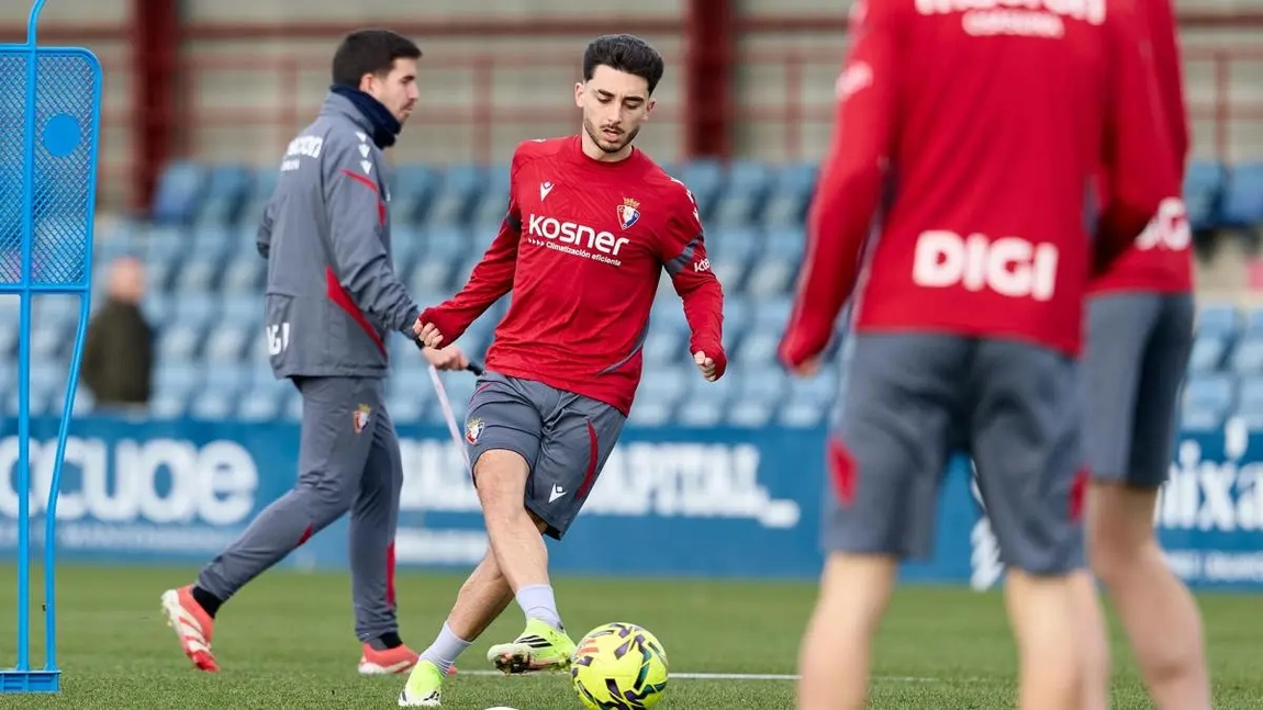 Raúl Moro, baja en el entrenamiento de Osasuna este jueves