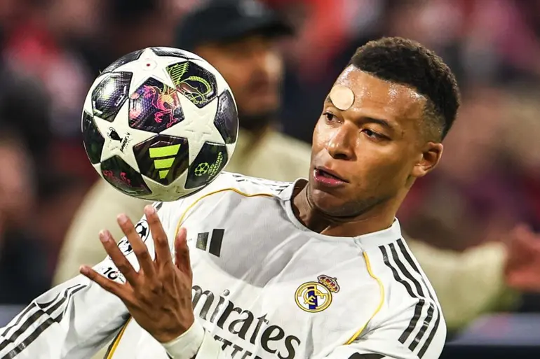 Parte médico oficial y tiempo de baja de Kylian Mbappé