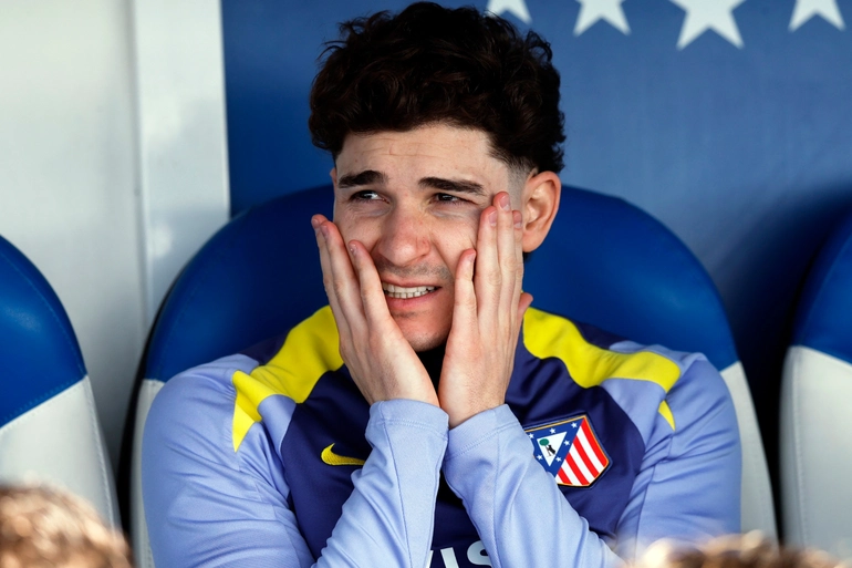 ¡Julián Álvarez enciende las alarmas por problemas musculares!