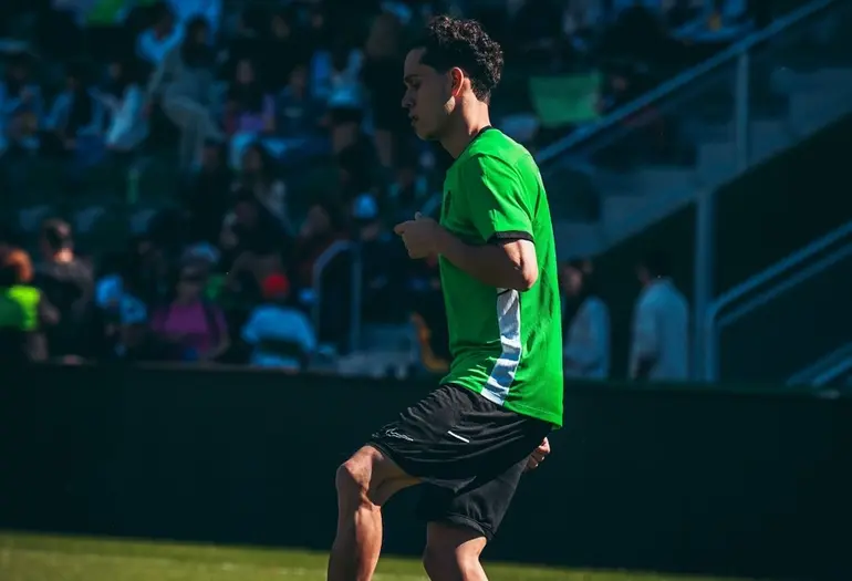 Héctor Fort explica como está tras su lesión y confirma que estará ante el Atlético