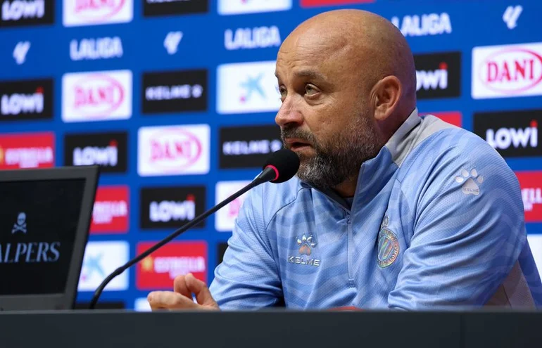 Manolo sobre Romero, Cabrera, Riedel, Calero, Urko, la doble punta y el Rayo