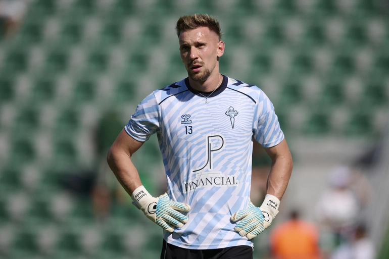 El Celta actualiza el estado de Radu, que vuelve a ser titular con Rumanía