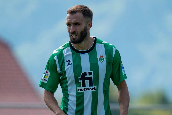 Noticia: Germán Pezzella regresa con el grupo y apunta a la titularidad ante el Real Madrid. Imagen de la noticia: Germán Pezzella regresa con el grupo y apunta a la titularidad ante el Real Madrid.