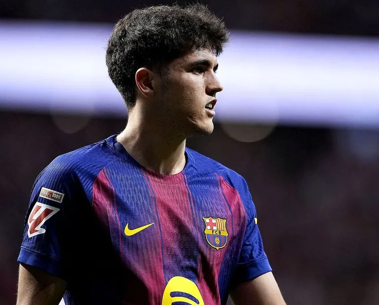 Cubarsí se pierde la vuelta ante el Atlético tras ser expulsado y apunta a titular ante el Espanyol