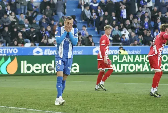 Portada de La Liga Fantasy: ⚽ Resumen del Alavés - Jornada 29 vs Rayo