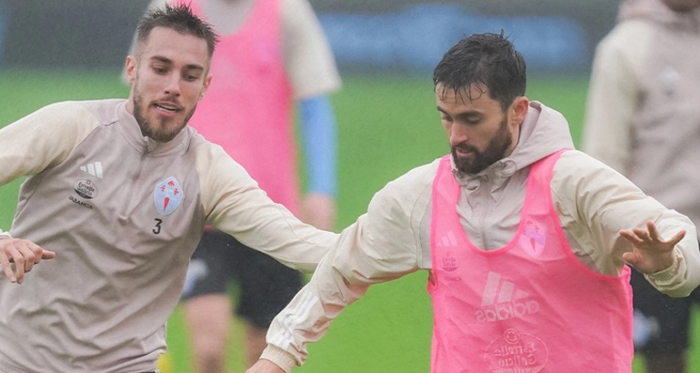 Noticia: Mingueza apaga las 'alarmas' y entrena con el Celta Imagen de la noticia: Mingueza apaga las 'alarmas' y entrena con el Celta