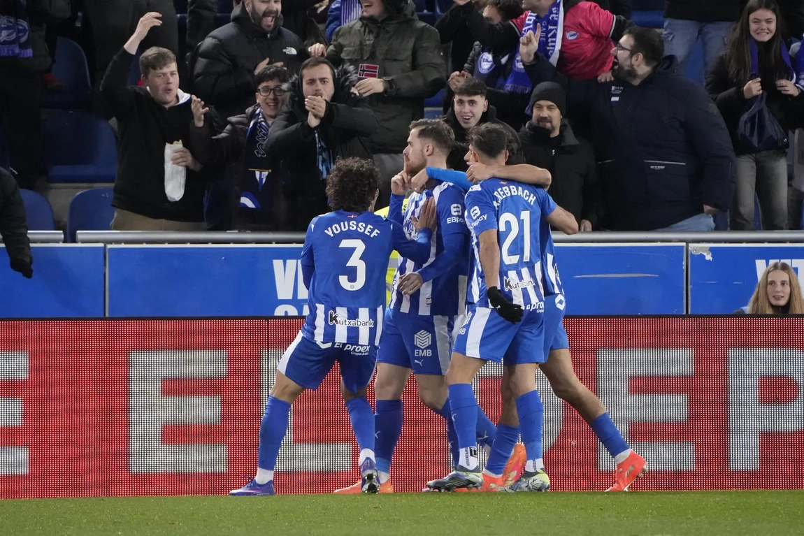 Toni y Carlos Vicente con goles en el triunfo del Alavés - Copa del Rey