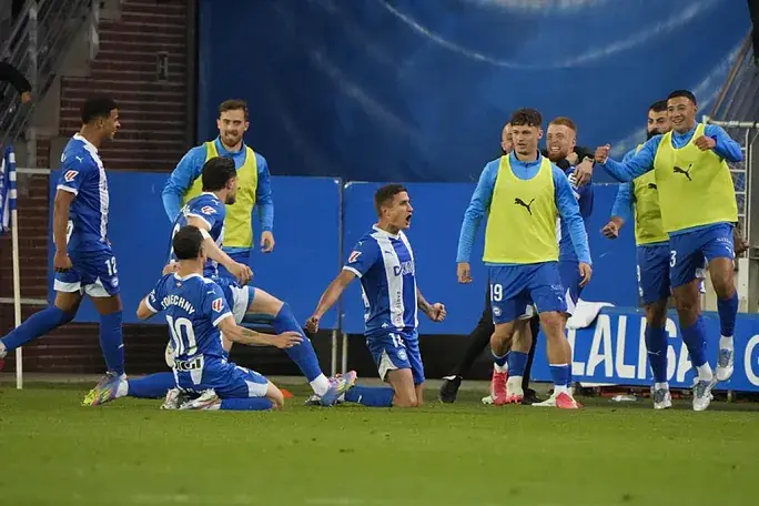 Portada de La Liga Fantasy: ⚽ Resumen del triunfo del Alavés, Jornada 33 vs Real Sociedad