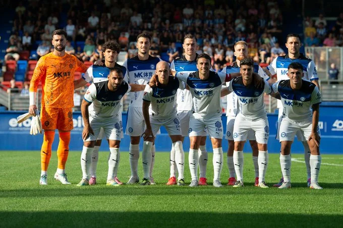 Portada de El Alavés empata sin goles, Mariano fue suplente