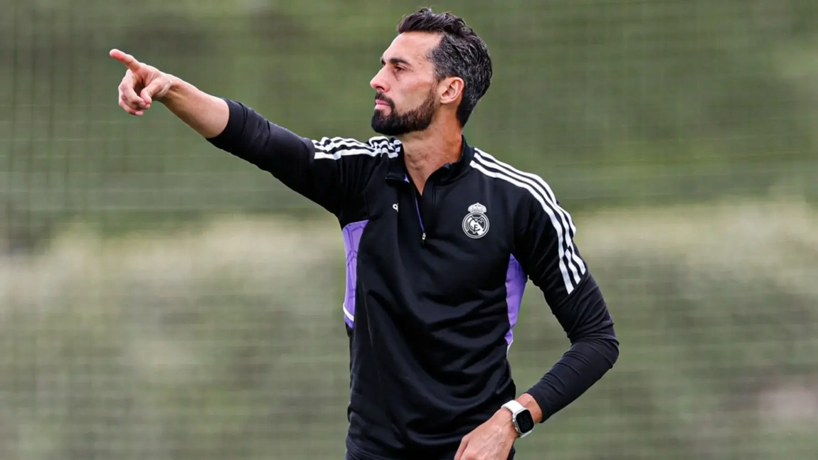 Portada de Álvaro Arbeloa es el nuevo entrenador del Real Madrid