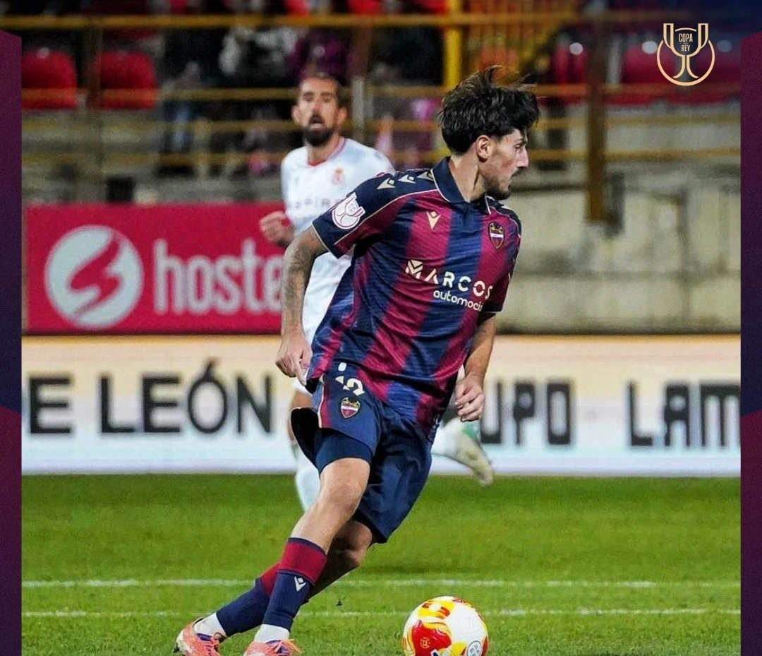 Portada de El Levante, otro equipo de "primera" que descarila en la Copa del Rey