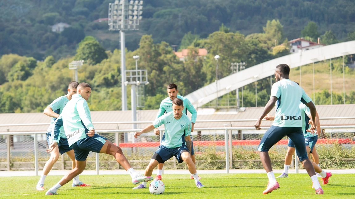 Portada de Convocatoria larga del Athletic para enfrentar al Liverpool