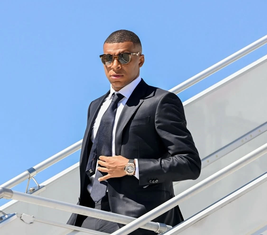 Portada de Mbappé en Arabia para sumarse al Madrid en la final de la Supercopa