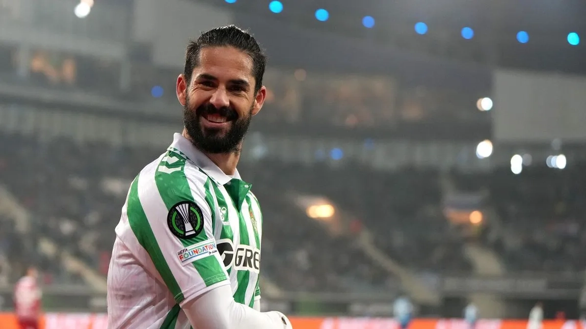 Noticia: El Betis con cinco cambios en su alineación vs Fiorentina, semifinales de Conference League Imagen de la noticia: El Betis con cinco cambios en su alineación vs Fiorentina, semifinales de Conference League