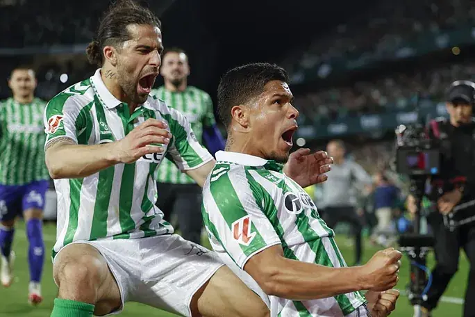 Portada de La Liga Fantasy: ⚽ Resumen en el triunfo del Betis - Jornada 29 vs Sevilla