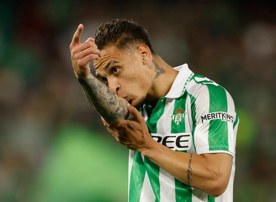 Portada de Antony ya es del Betis, aseguran en Inglaterra