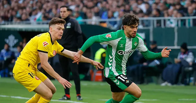 Alineaciones confirmadas del Girona - Betis ¡Lo Celso e Iván Martín, titulares!