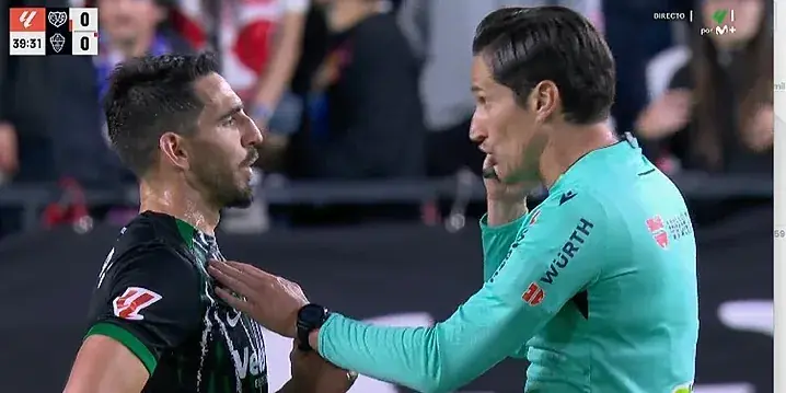 Derrota del Elche con roja a Bigas en la Jornada 30 de La Liga Fantasy