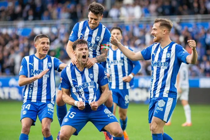 Boyé con gol y expulsión en el triunfo del Alavés - Jornada 11 La Liga Fantasy