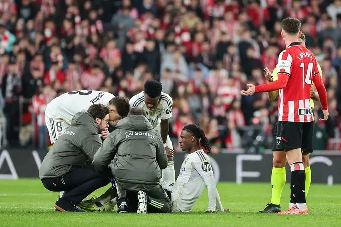 Portada de Camavinga se lesiona en el Real Madrid - Athletic Club