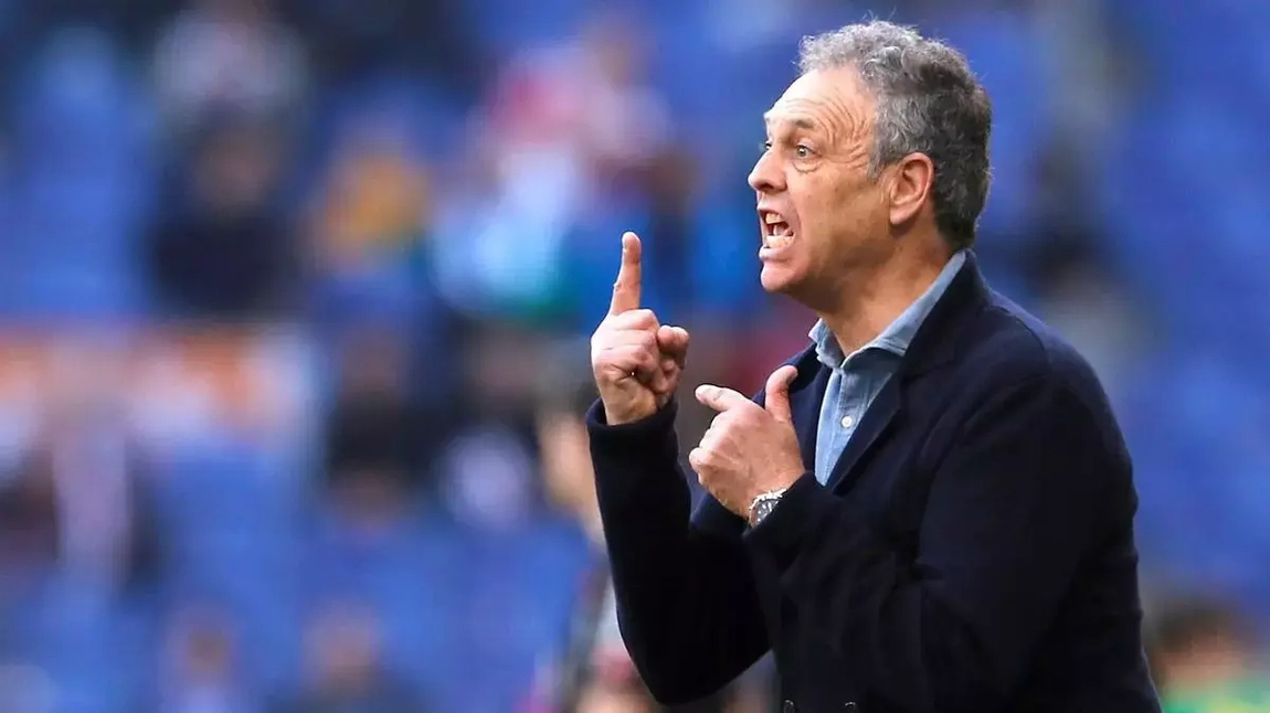 Noticia: Nuevo entrenador del Sevilla, adiós a García Pimienta Imagen de la noticia: Nuevo entrenador del Sevilla, adiós a García Pimienta