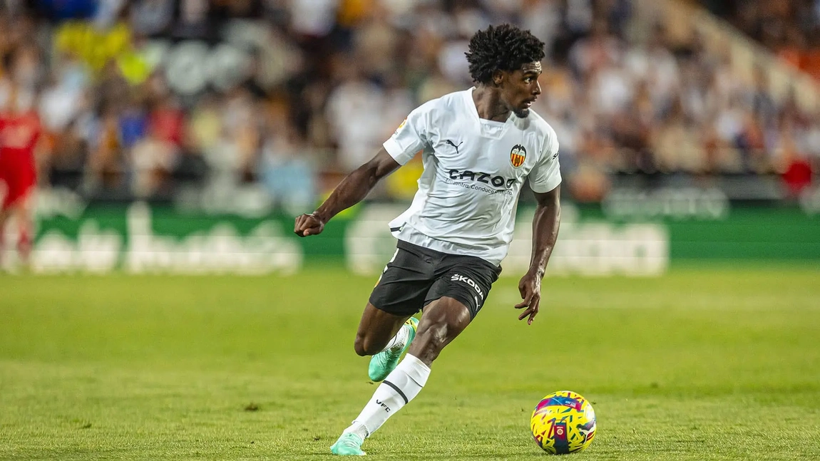 Portada de Thierry se va acercando, regreso esperado en Valencia