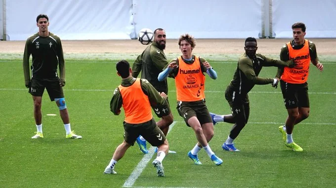 Portada de El Celta regresa a los entrenamientos y Starfelt no aparece