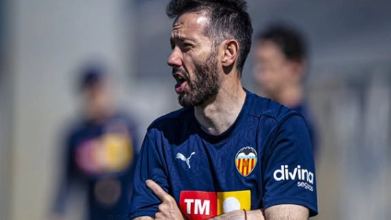 Portada de El Valencia cae frente al Castellón en su primer amistoso
