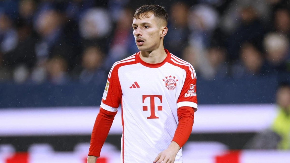 Noticia: Bryan Zaragoza y el Bayern Múnich buscan su destino, con el Valencia como favorito Imagen de la noticia: Bryan Zaragoza y el Bayern Múnich buscan su destino, con el Valencia como favorito