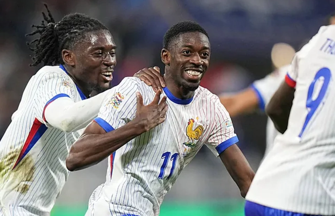 Francia gana 2 a 0 a Bélgica con Mbappé desde la banca