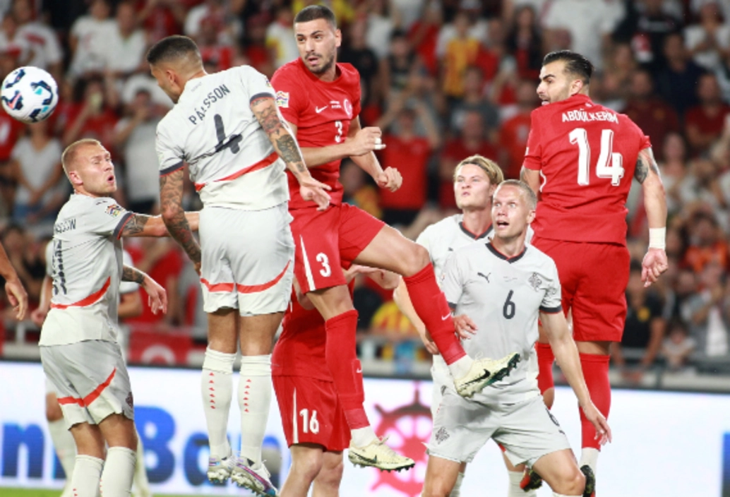 Aktürkoglu con 'hat-trick' y asistencia mágica de Güler