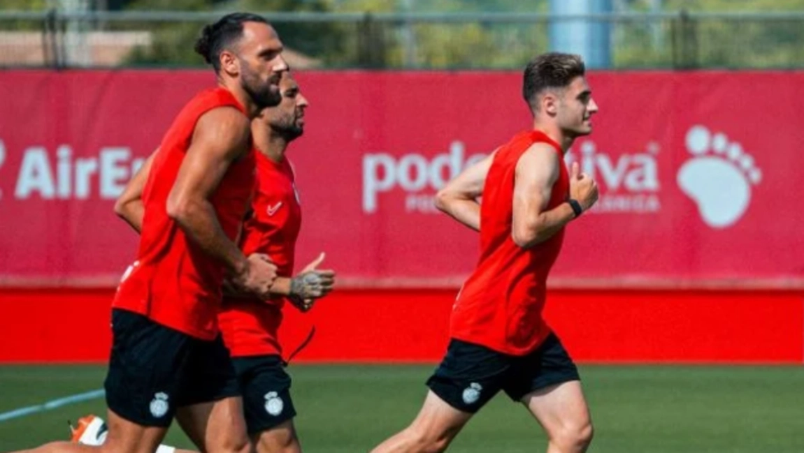 Portada de Muriqi entrena con normalidad y desactiva las alarmas