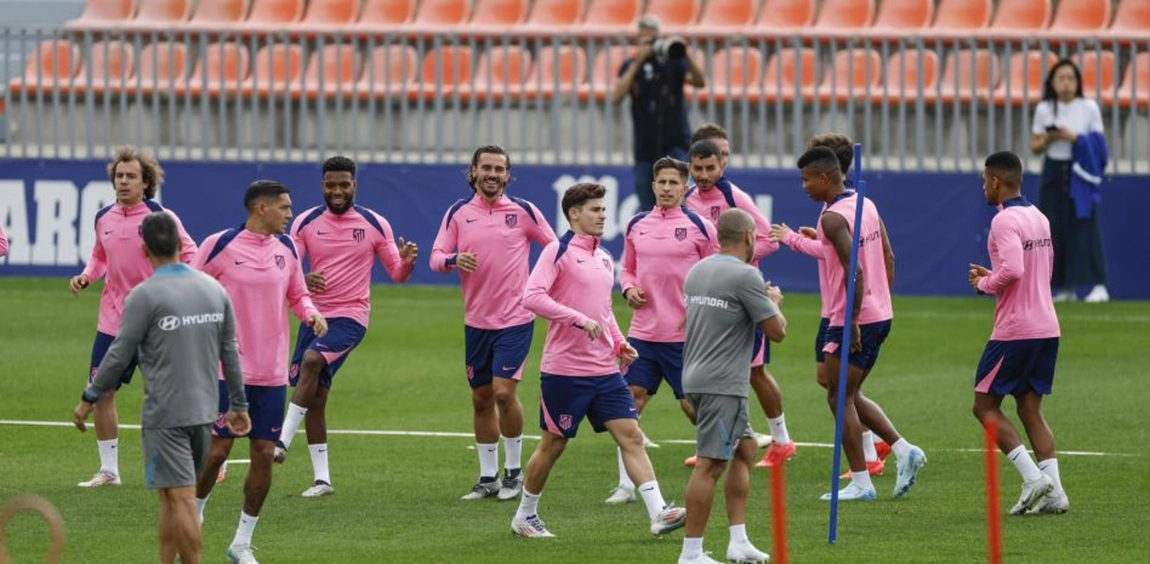 Julián ensaya de titular para la Champions con el Atleti