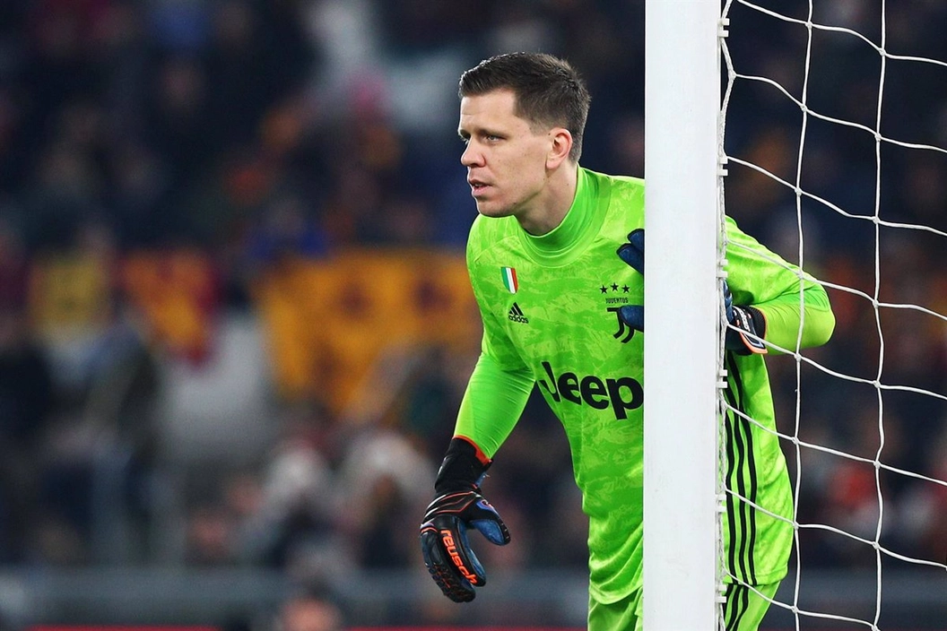 Puerta del Barca: Se acerca Szczesny.