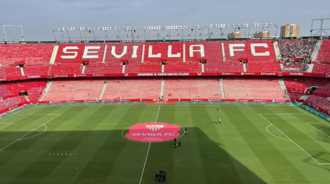 García Pimienta muestra sus once para el gran derbi