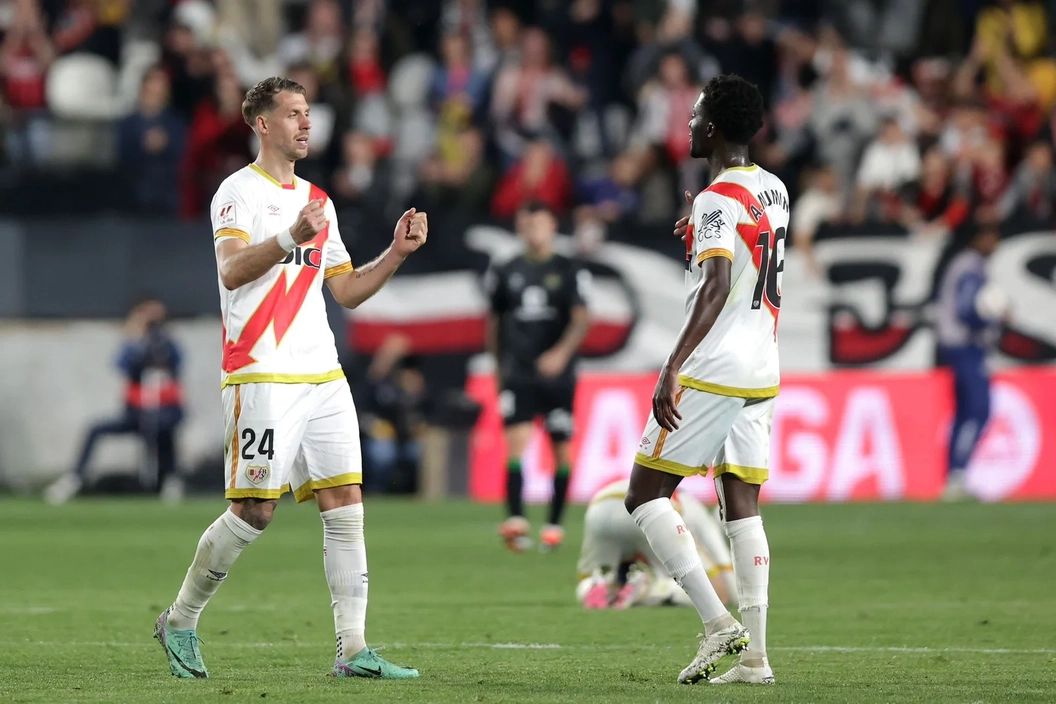 Noticia: La defensa del Rayo acelera en el Fantasy Imagen de la noticia: La defensa del Rayo acelera en el Fantasy