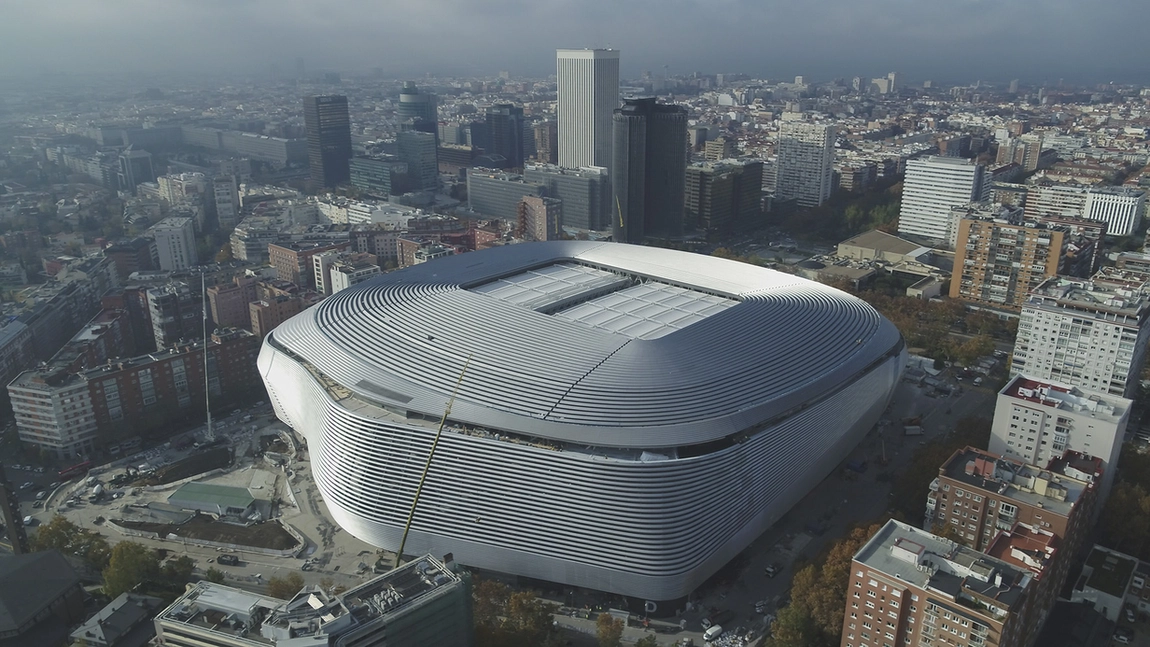 Portada de El Madrid desmiente rumores sobre el Bernabéu