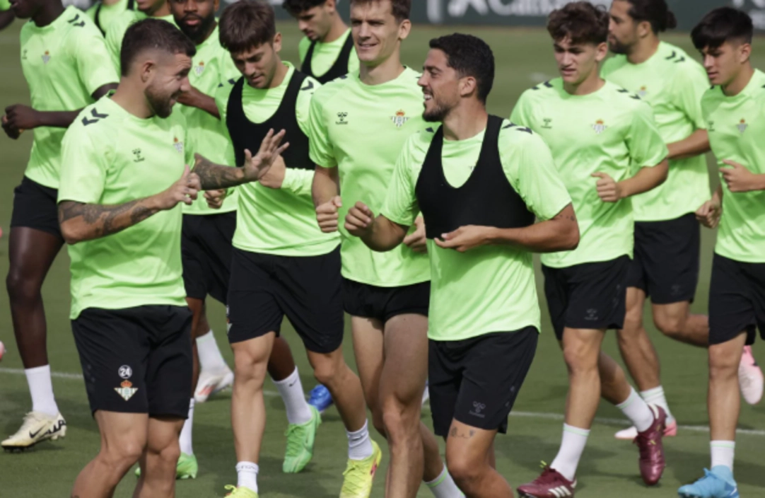Perraud vuelve; Marc Roca y Cardoso con trabajo específico